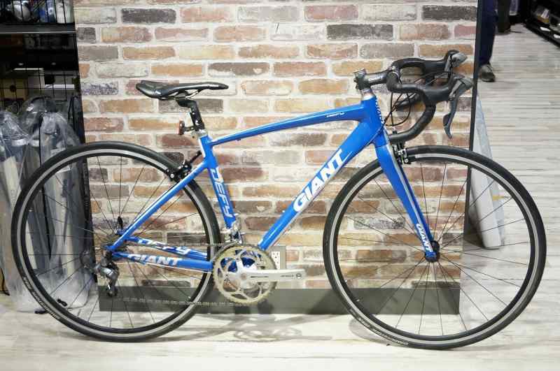 ＧＩＡＮＴ ロードバイク ＤＥＦＹ３ - 愛知県の自転車