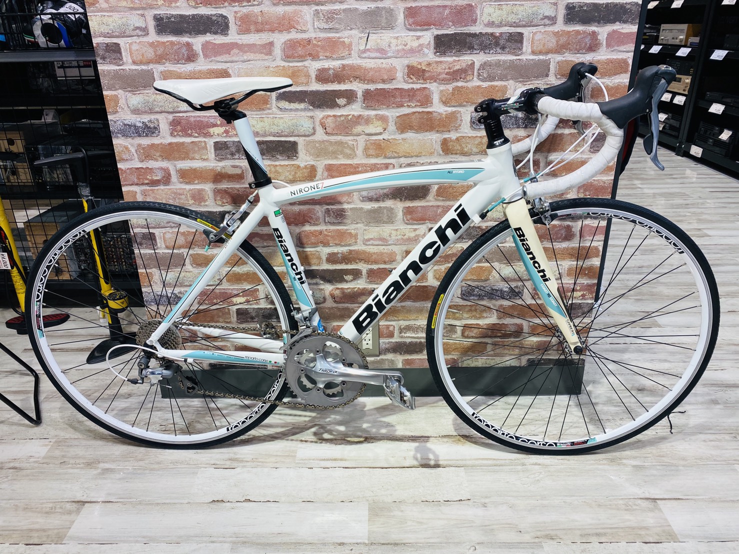 Bianchi ロードバイク Tiagra 2012 VIA NIRONE7｜高額買取のロード 