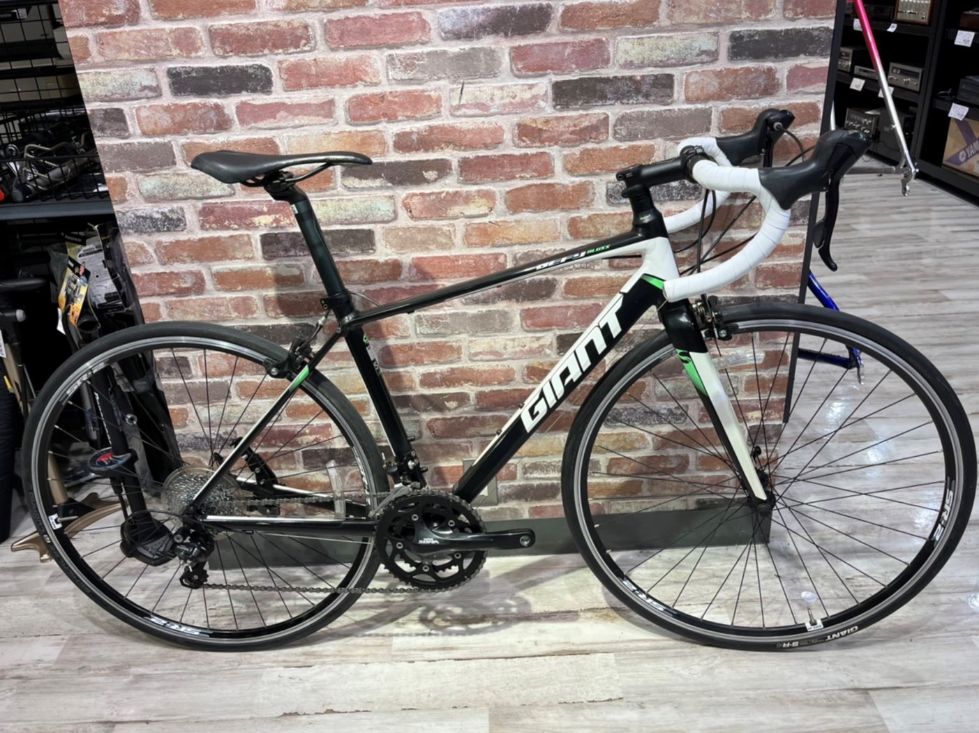 GIANT DEFY3 ロードバイク - ロードバイク